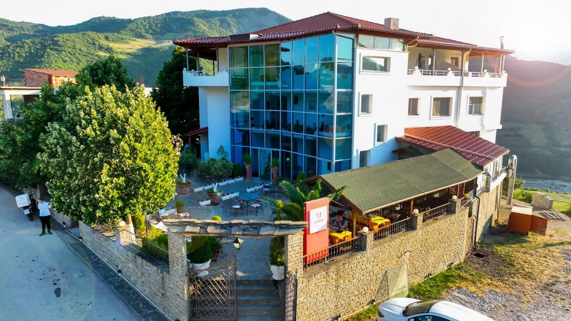 Hotel Kanione Cerenisht
