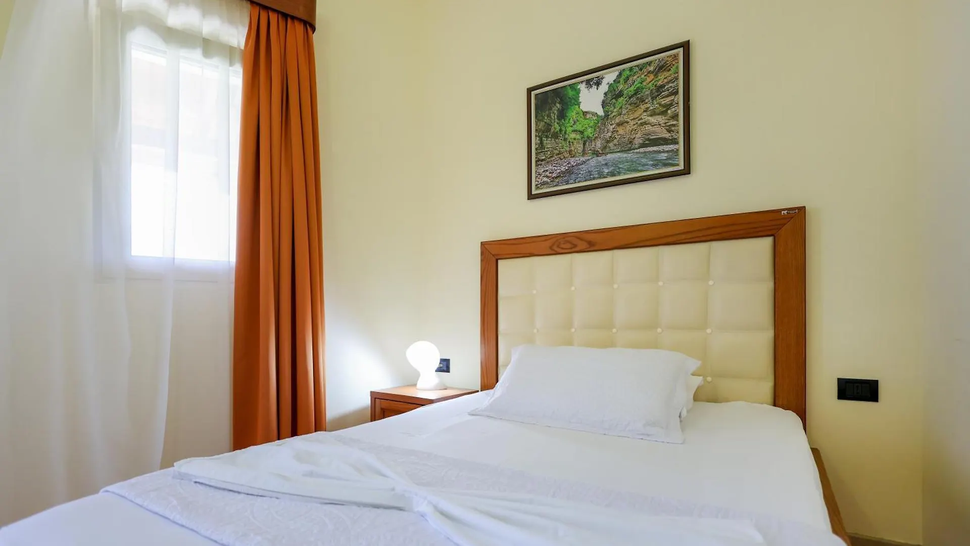 Hotel Kanione Cerenisht