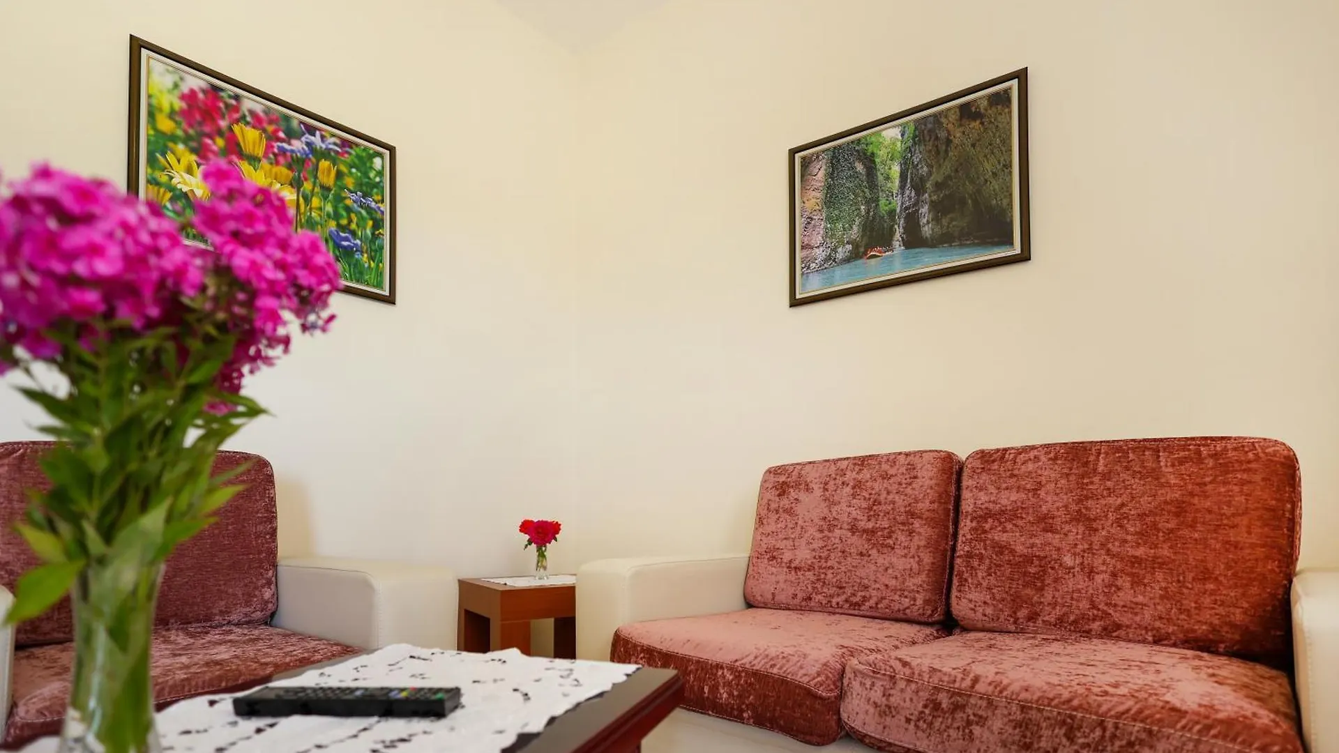 Hotel Kanione Cerenisht