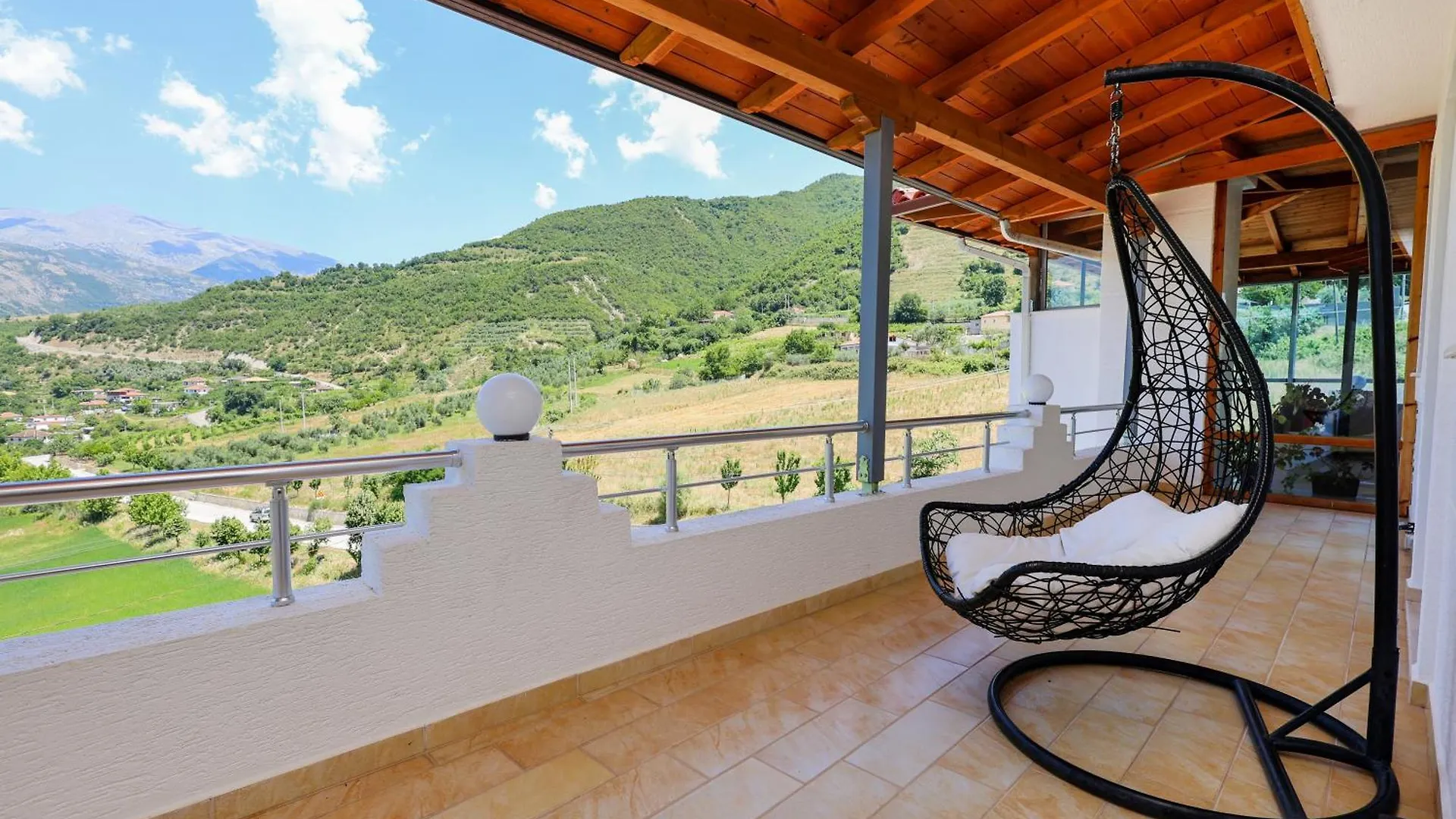 Hotel Kanione Cerenisht Albania