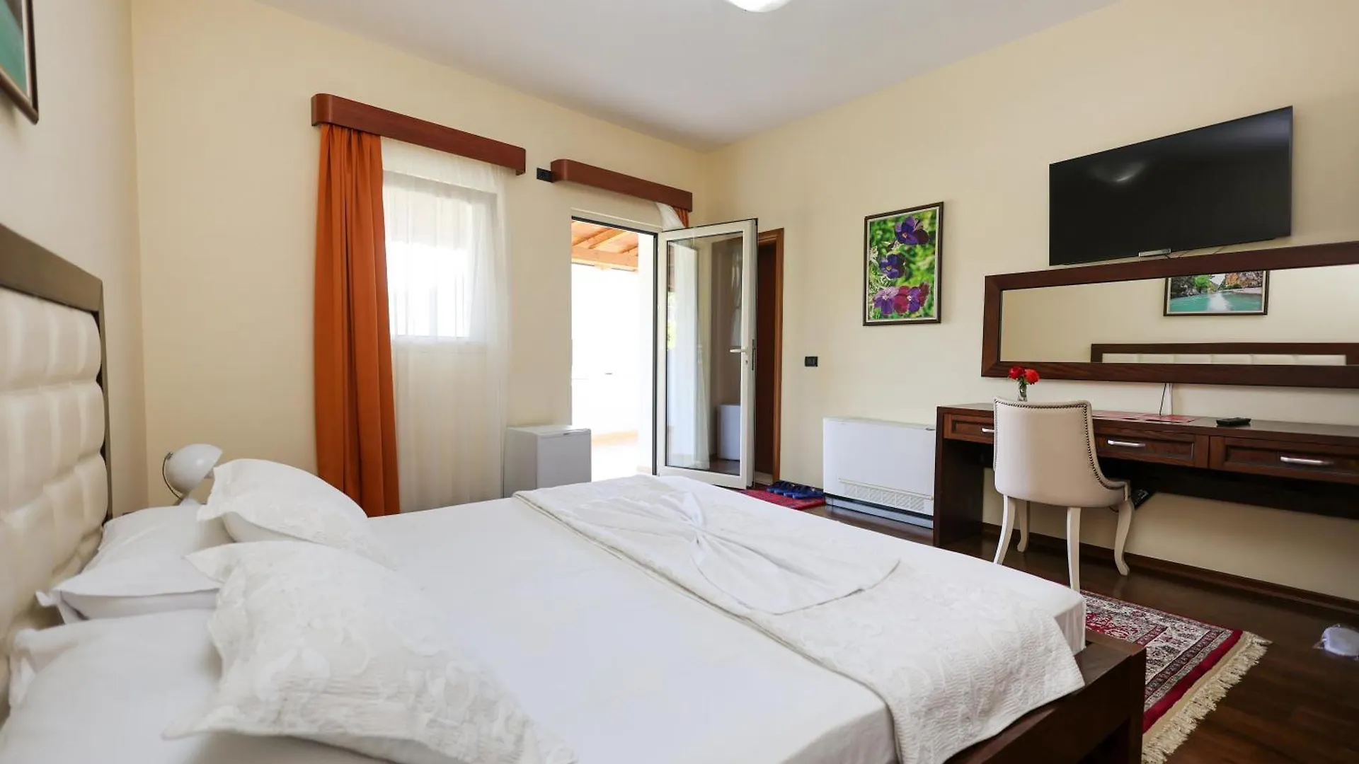 Hotel Kanione Cerenisht 4*,  Albania