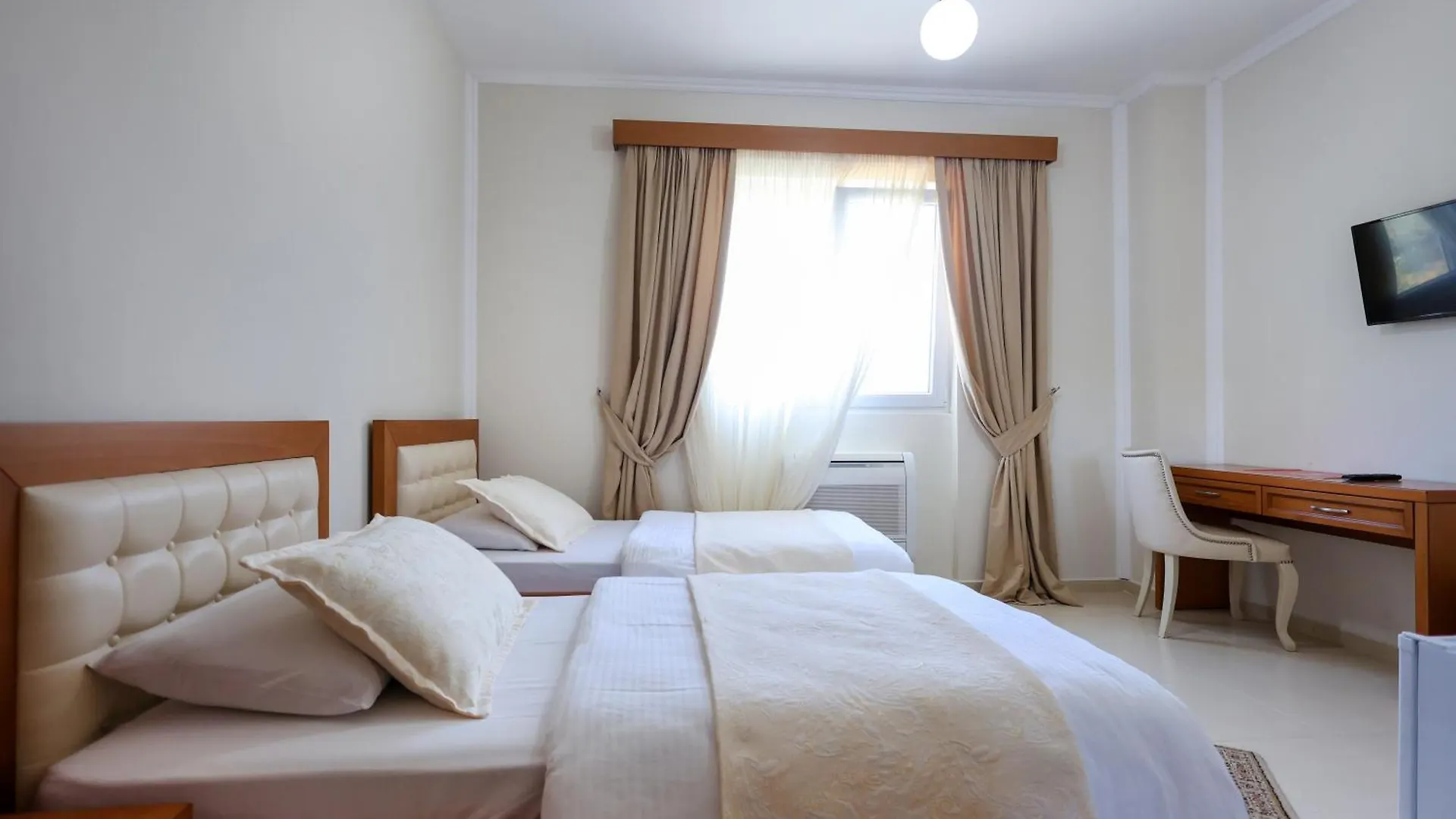 Hotel Kanione Cerenisht 4*,  Albania