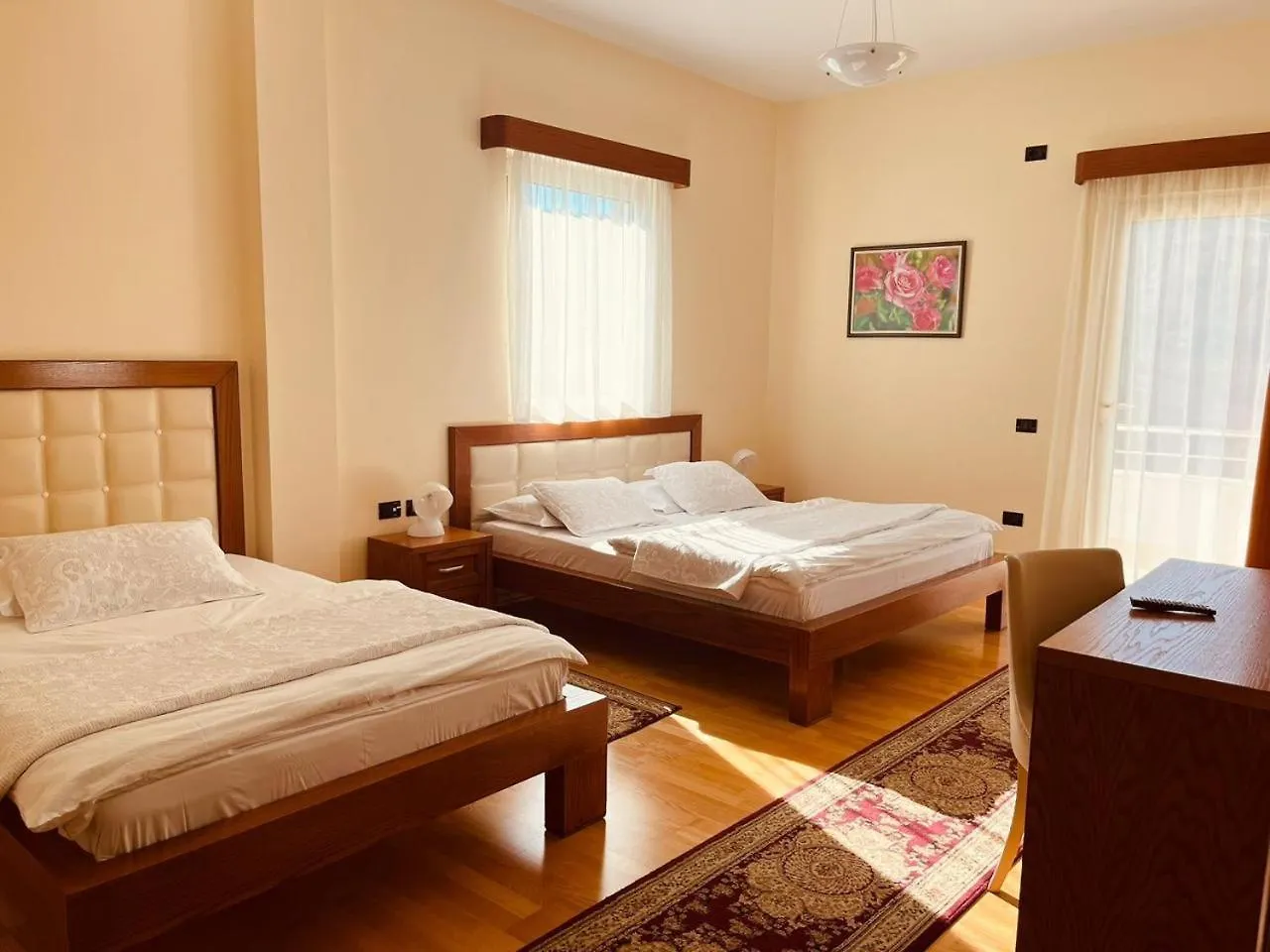 Hotel Kanione Cerenisht 4*,