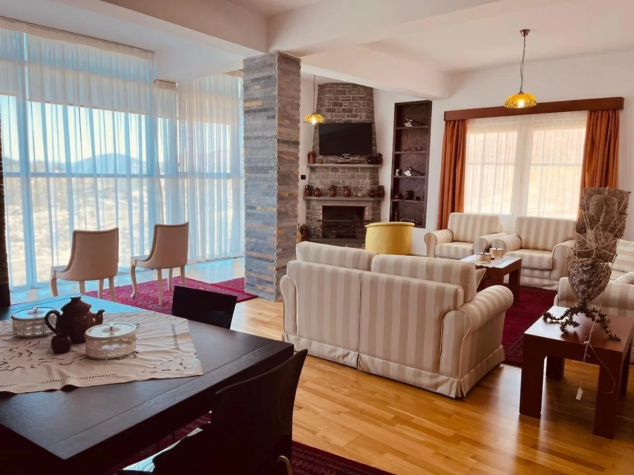 Hotel Kanione Cerenisht